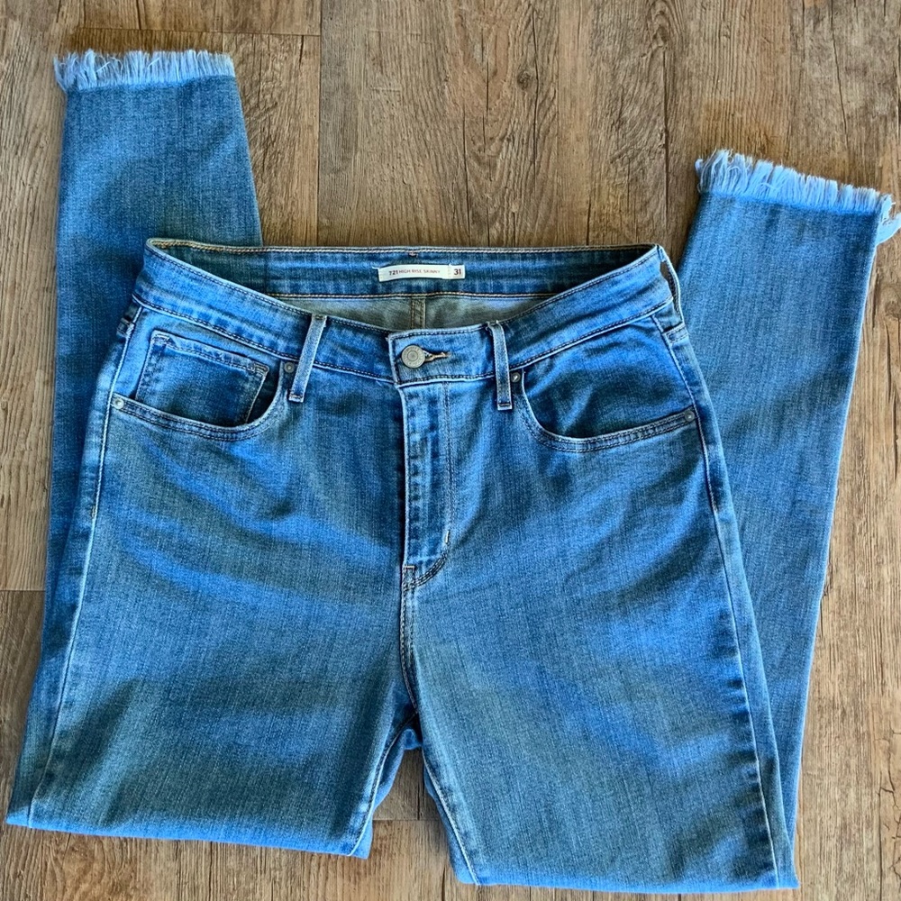 LEVI’S 721 HIGH RISE SKINNY 31/30 EUC